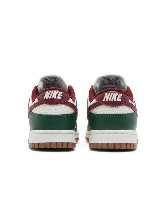 Dunk Low Gorge Green Team Red,SB DUNK LOW,SB DUNK,NIKE SHOES