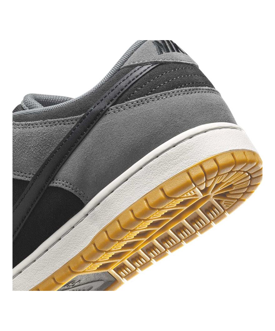 Nike Sb Dunk Low Pro Black And Smoke Grey,SB DUNK LOW,SB DUNK,NIKE SHOES