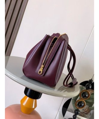 Loewe Madrid bag in supple calfskin,Loewe Bags